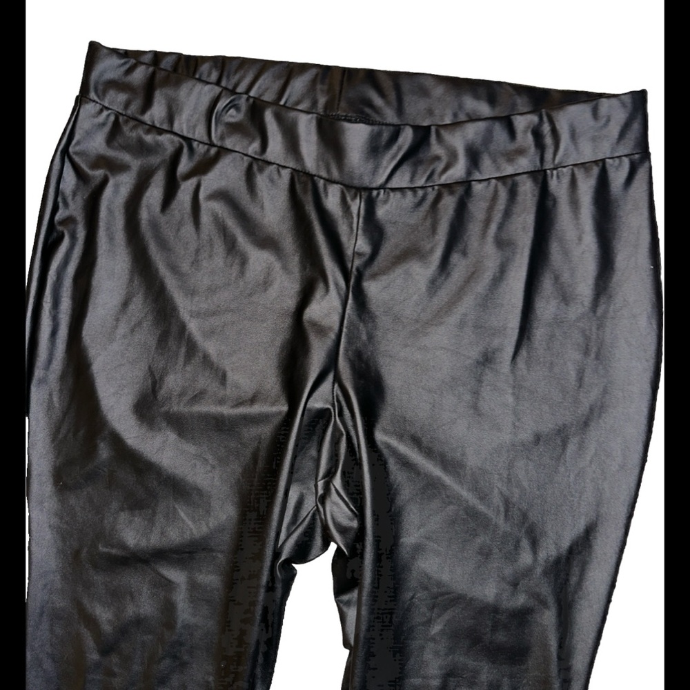 Torrid faux leather leggings size 3